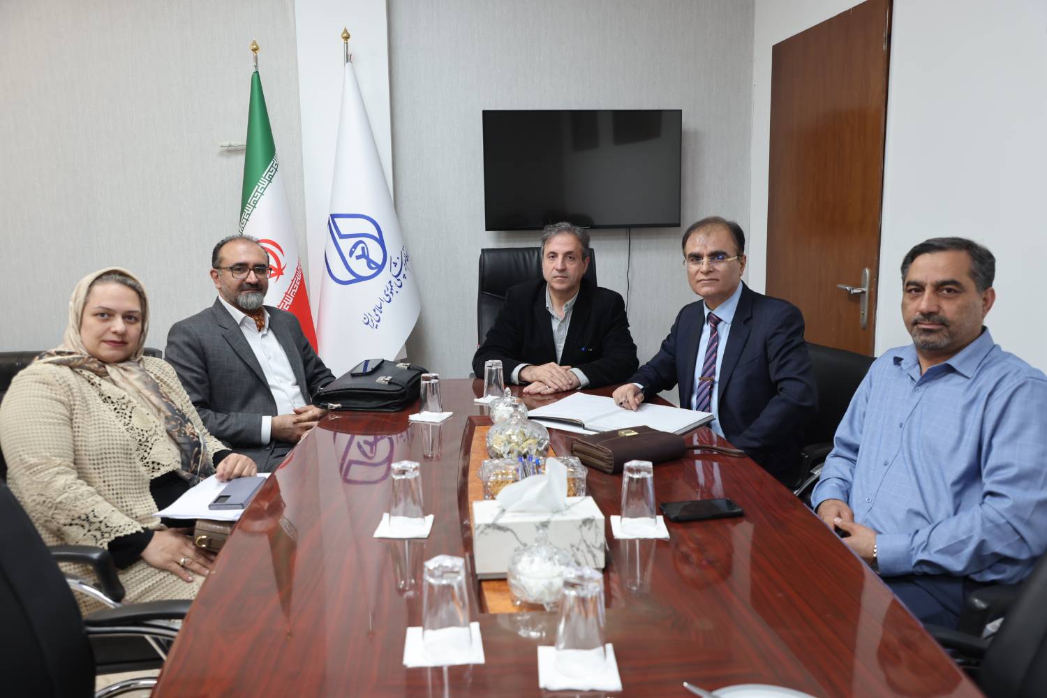 نشست مشترک بازرسان و هیأترئیسه مجمع عمومی سازمان نظام پزشکی نشست مشترک بازرسان و هیأترئیسه مجمع عمومی سازمان نظام پزشکی